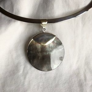 2/$30 Stunning pendant